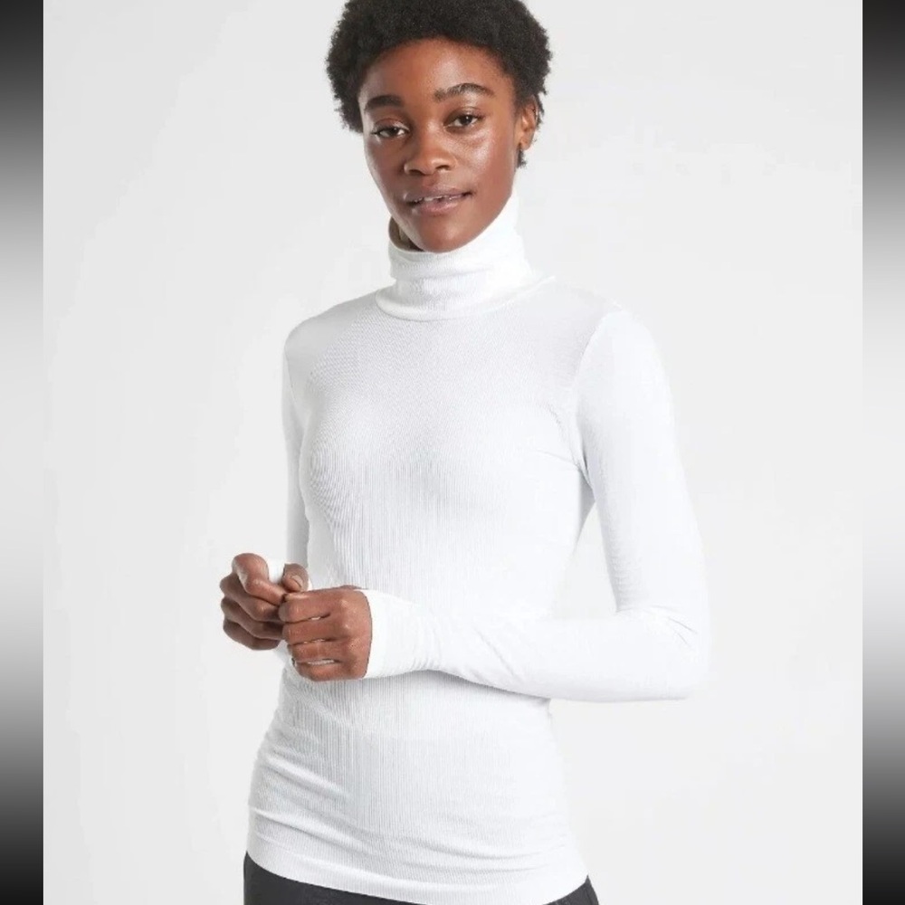 Athleta Flurry Blizzard Seamless Rib Turtleneck - Size Small